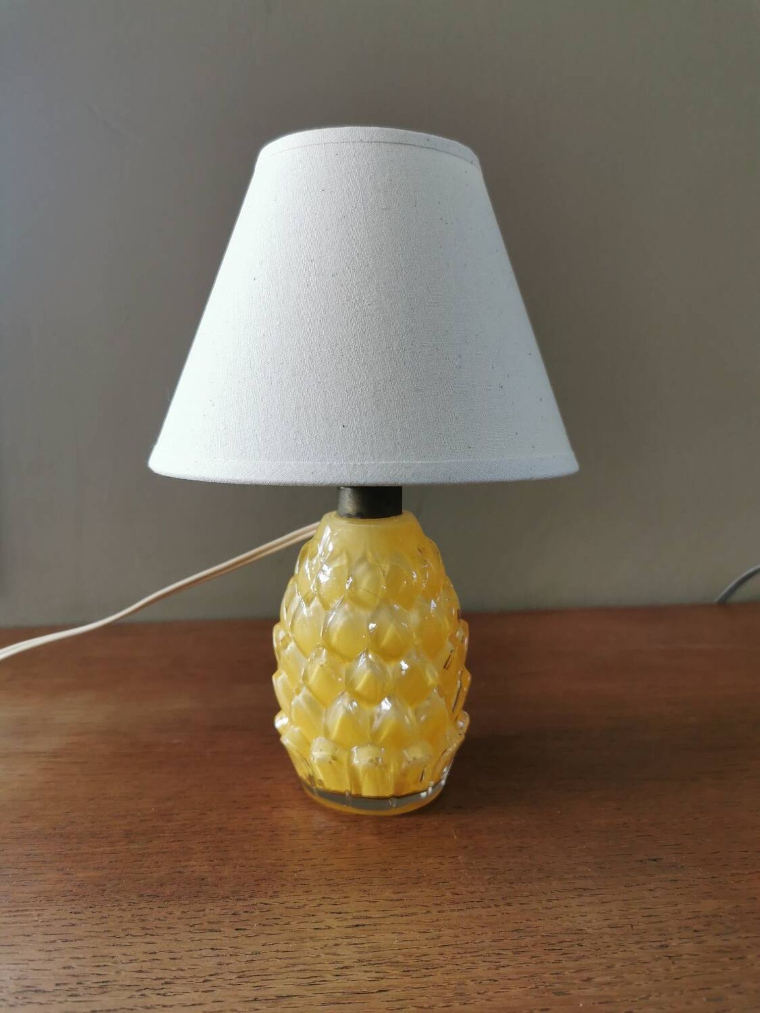 Lampe ananas vintage en verre peint