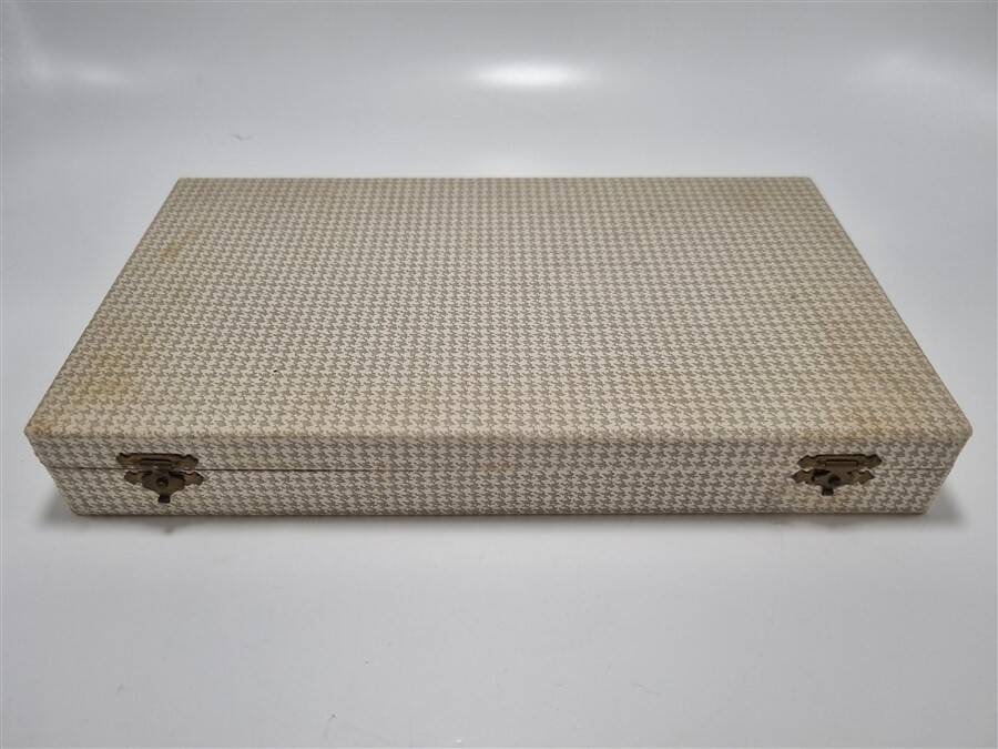 Set of 12 table knives