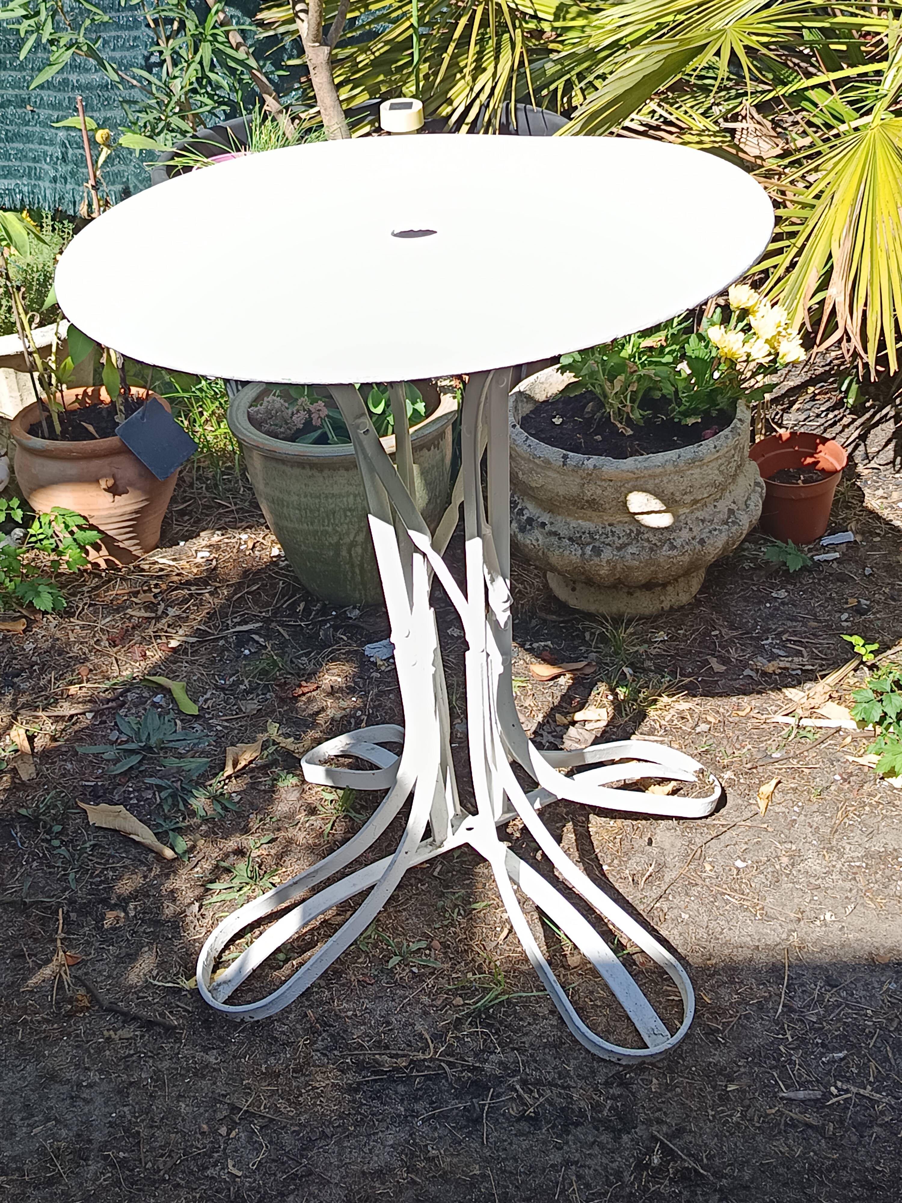 Eiffel garden table from the 19th century in wrought iron – round white top Ø 60 cm