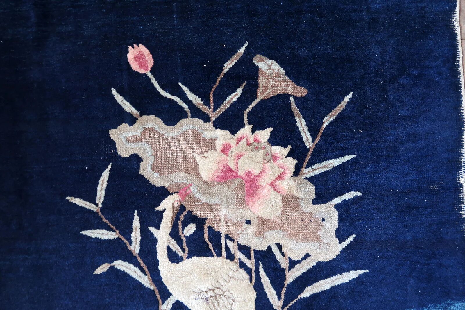 Antique 1890s Chinese Peking rug with crane design 95cm x 152cm