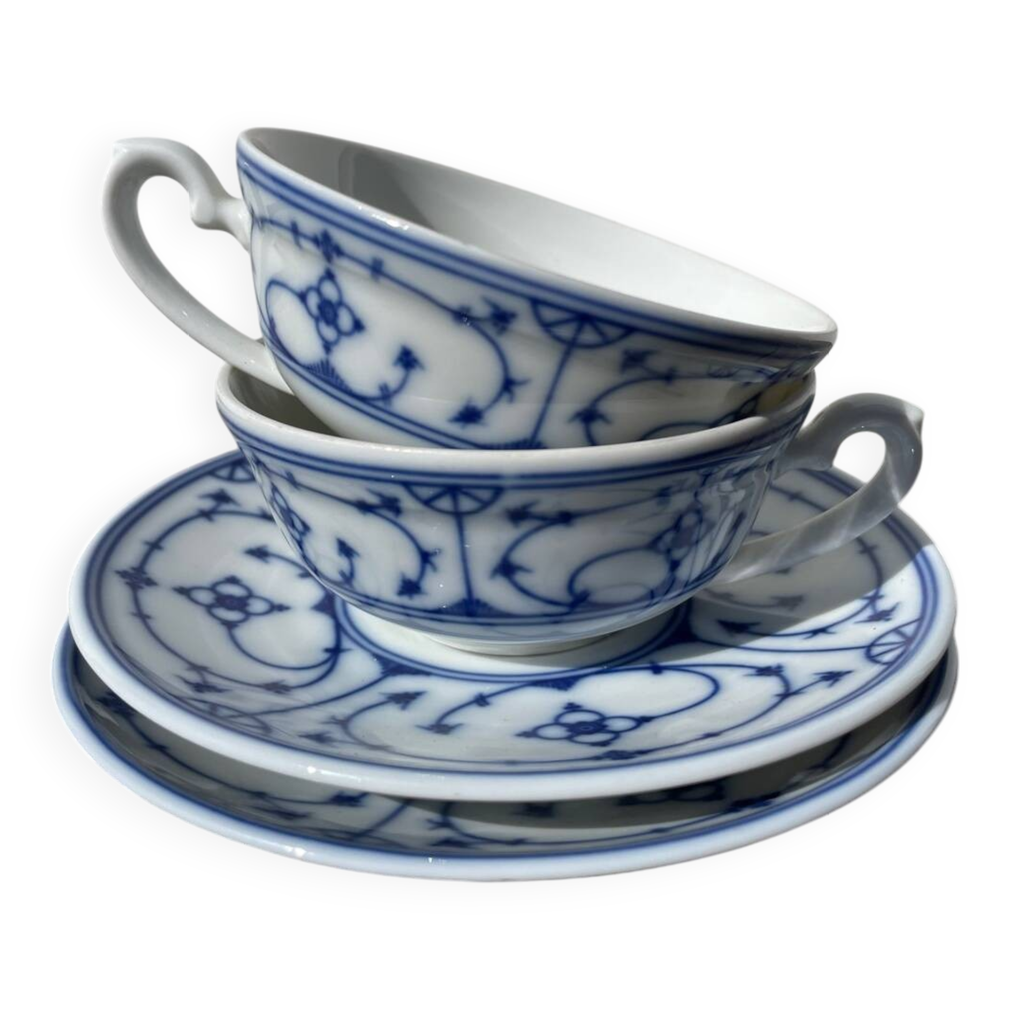 Pair of signed blue porcelain cups