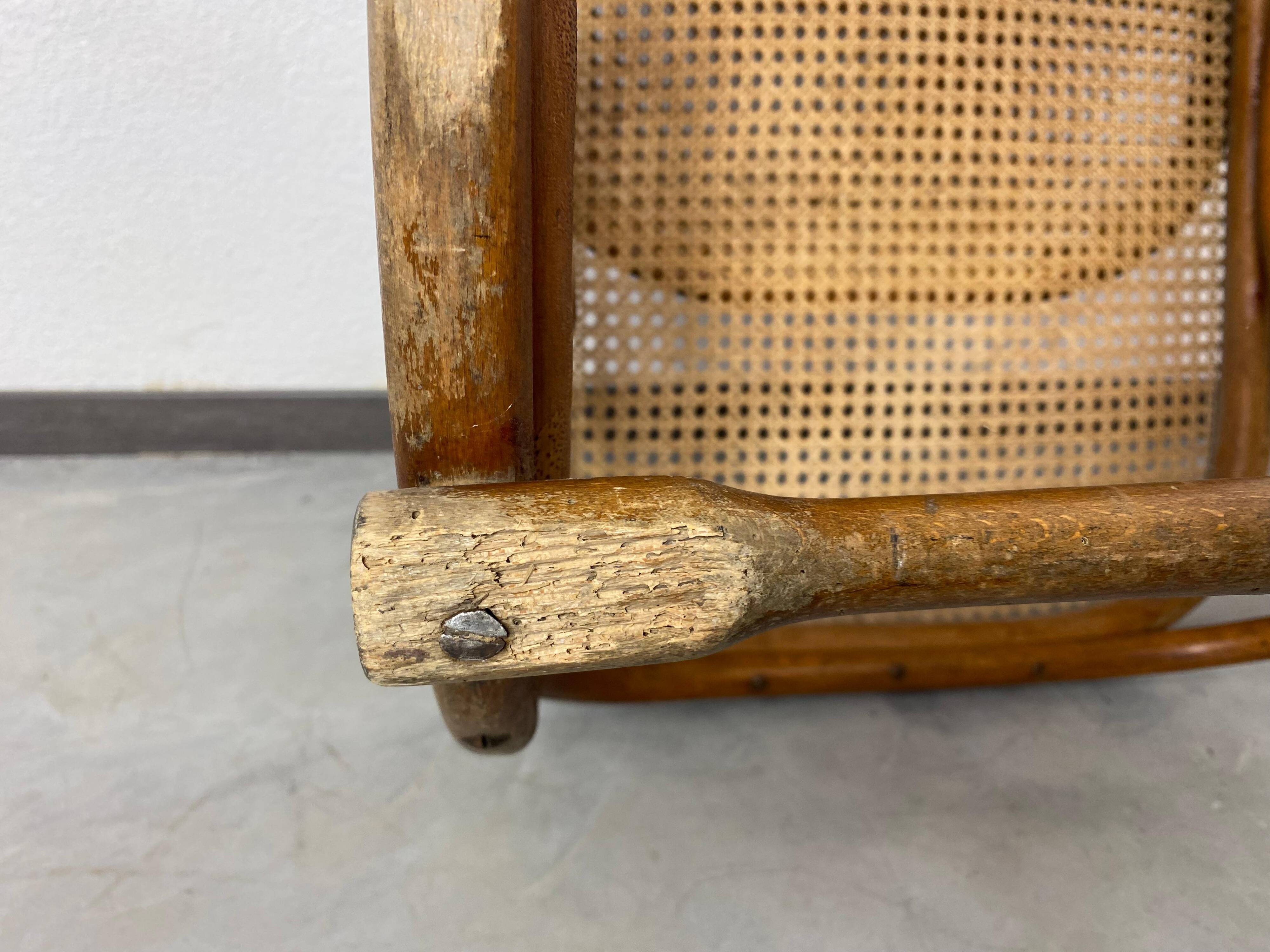 Lit de jour en bois courbé n°2 par Thonet
