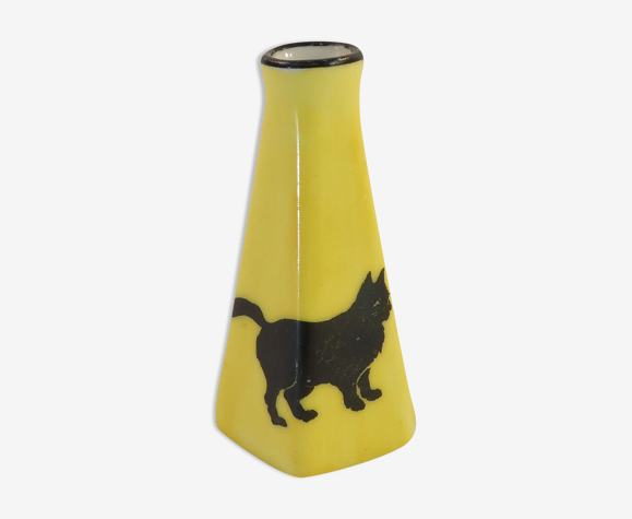Vase en porcelaine de limoges art deco pour maison de poupee