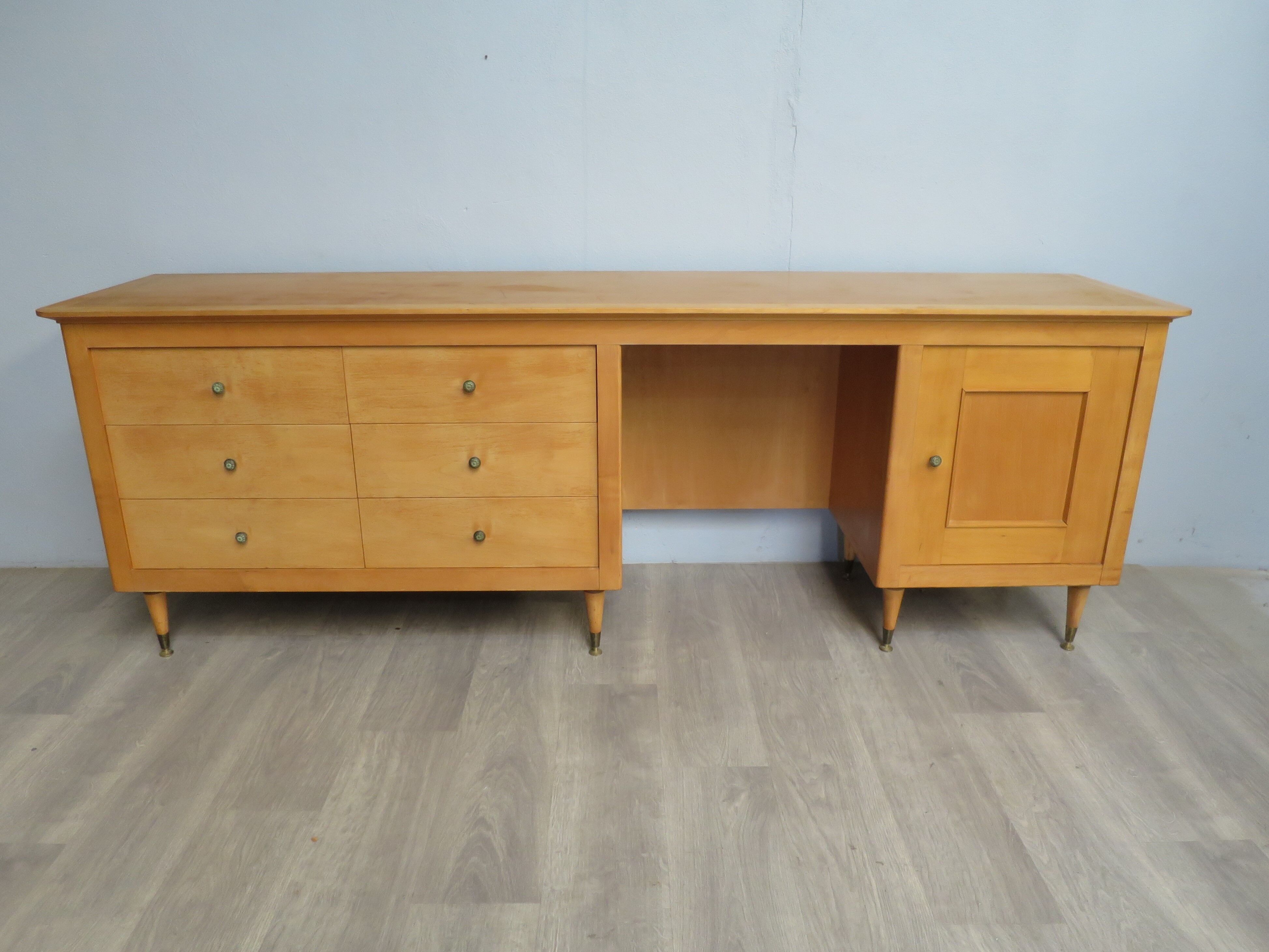 Office dresser year 70s