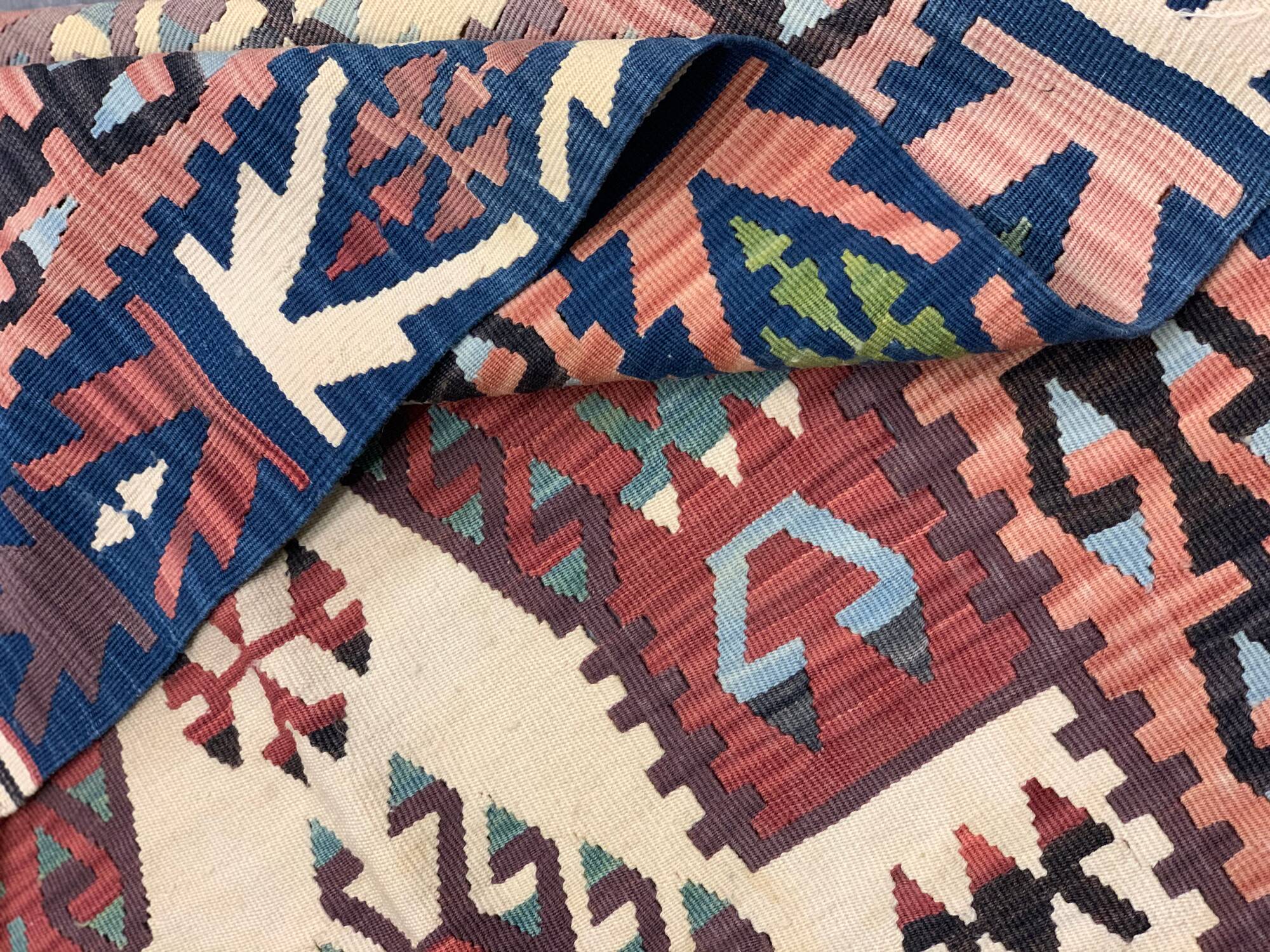 Antique Turkish Kilim Rug: Handwoven Wool Tribal Flatweave 190x106 cm