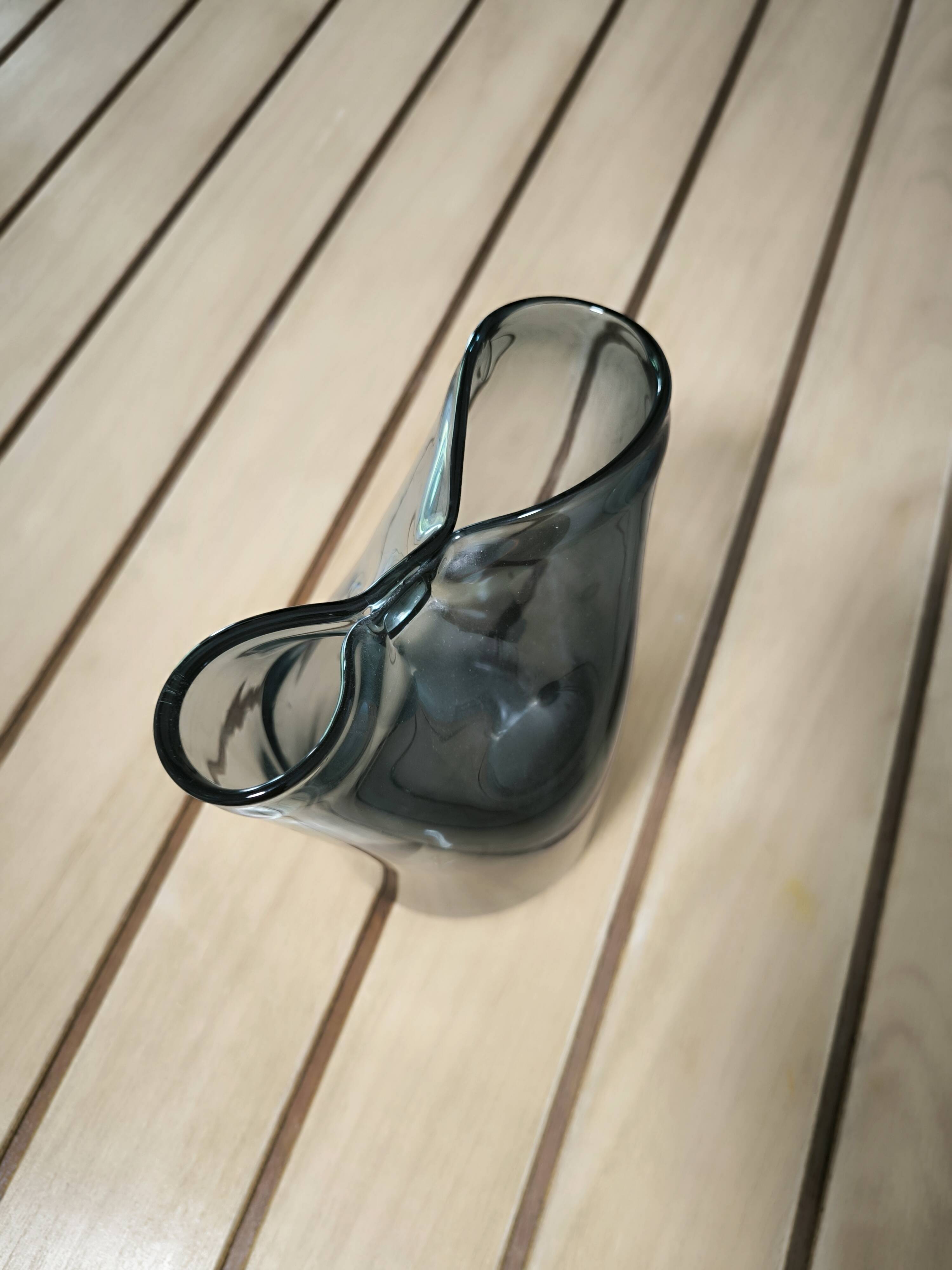 Smoked glass vase with blue gradient