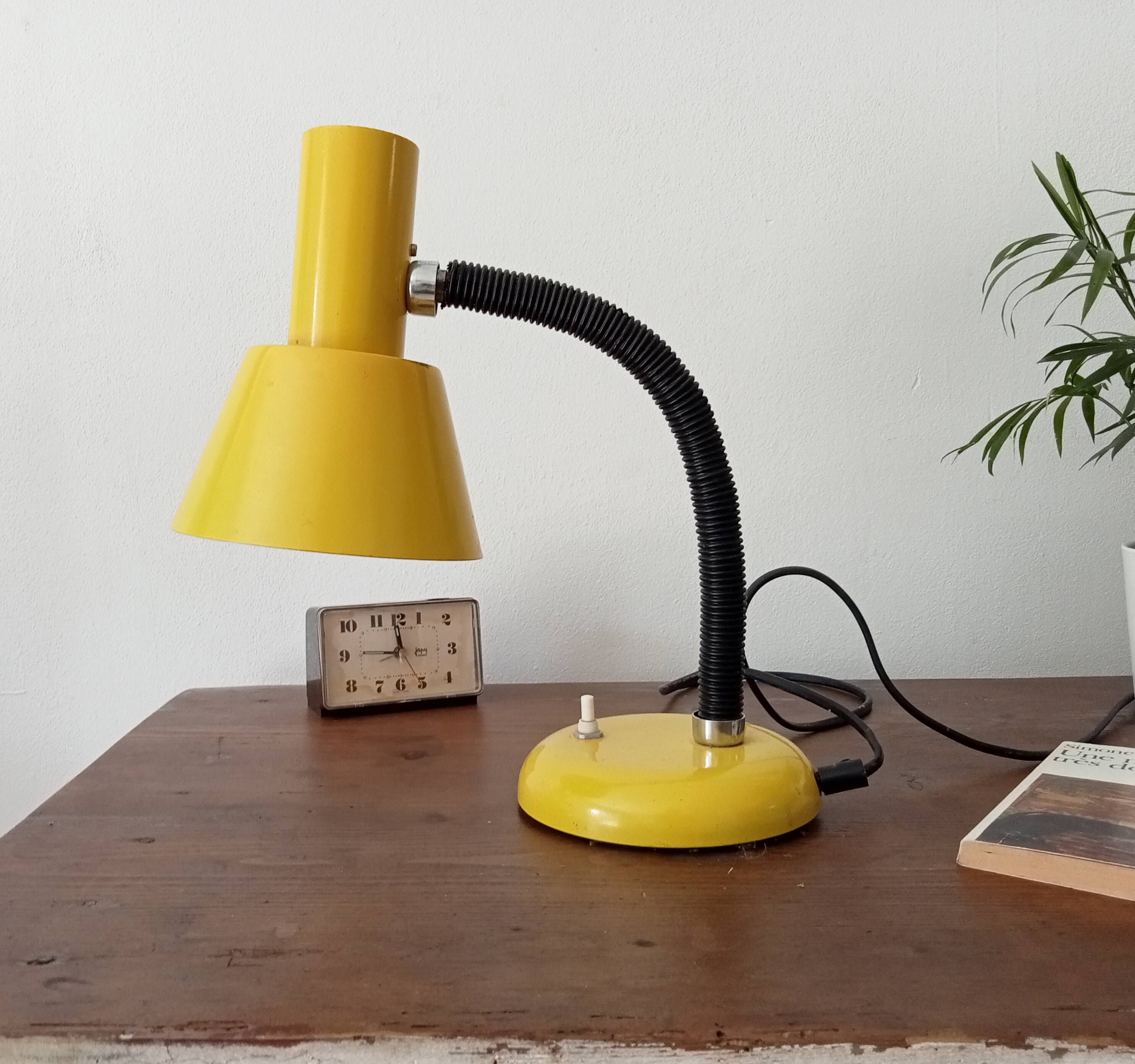 Vintage 1970s articulated desk lamp