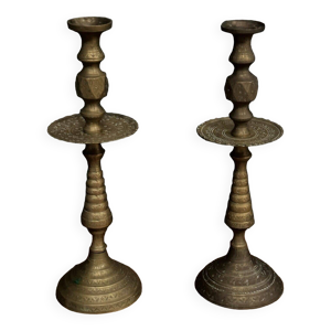 Fausse paire de bougeoirs - bronze