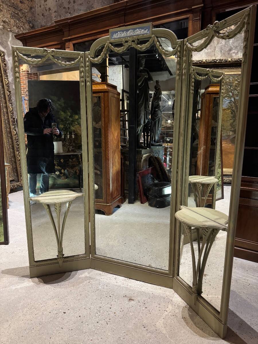 Miroir triptyque de style Louis XVI d’époque Napoléon III