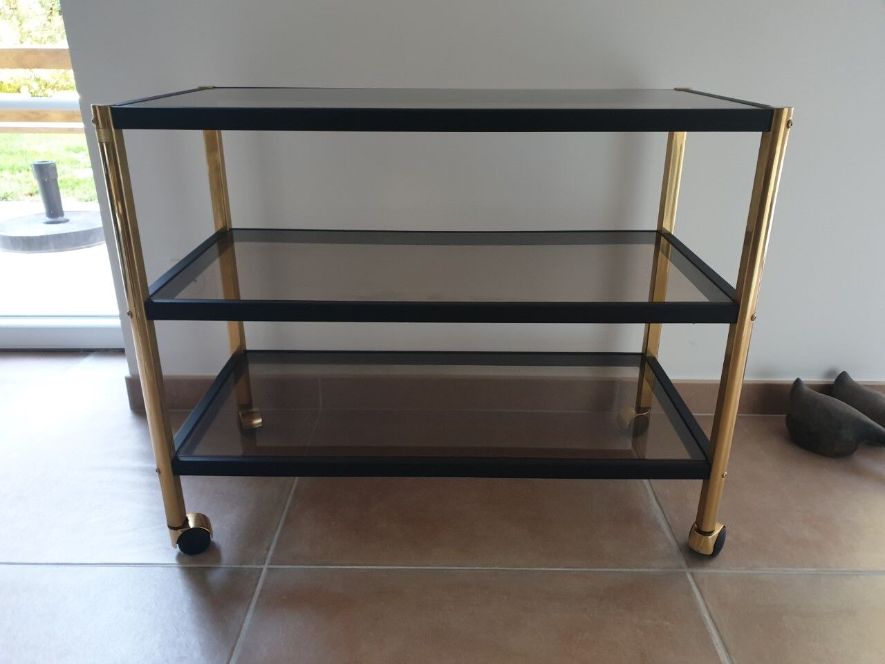 Old smoked glass service