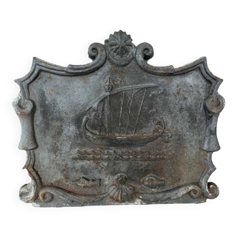 Plaque cheminée décor bateau