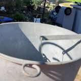 Galvanized aluminum shower seal