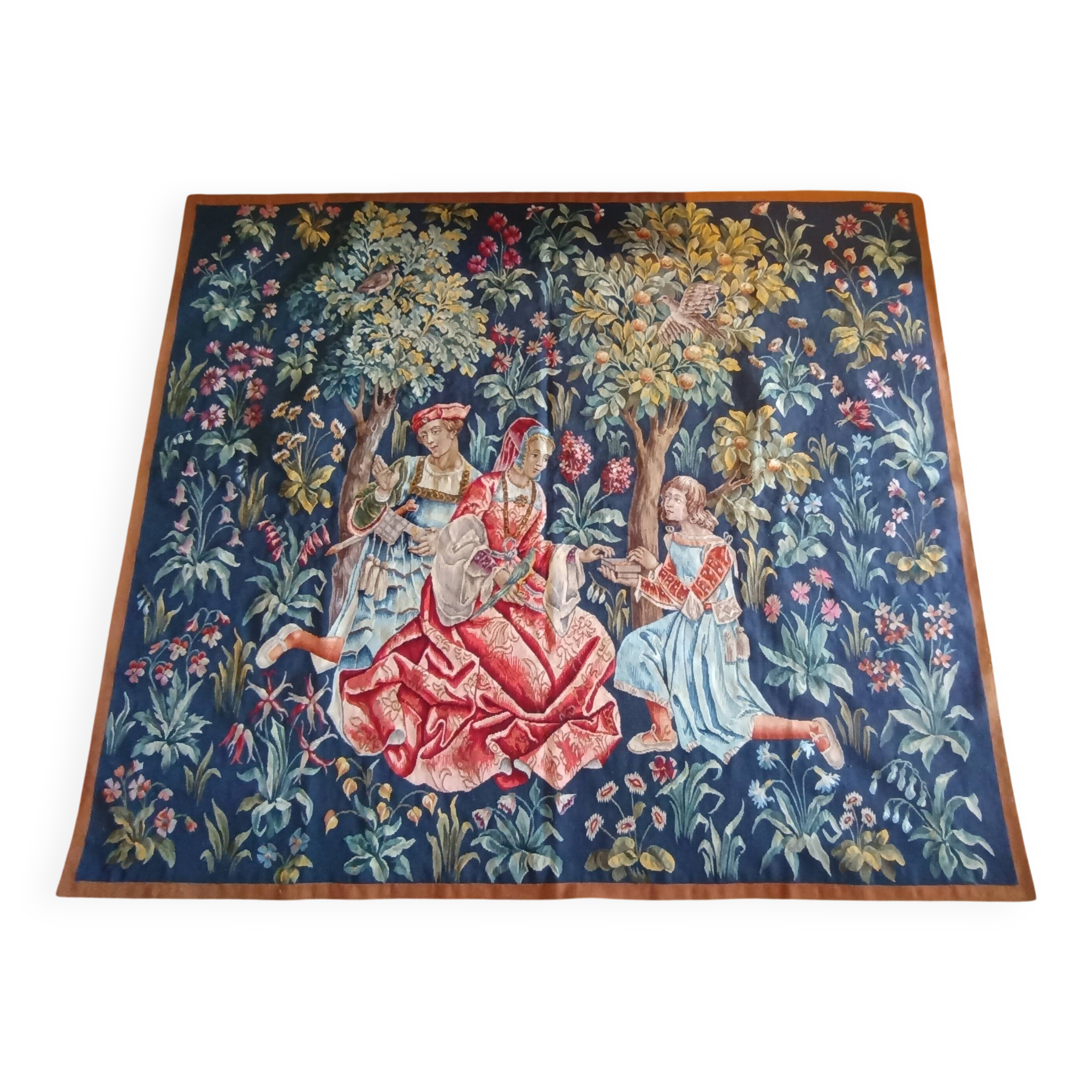 Grande tapisserie Jules Pansu –  La Dame au coffret  – Point d’Halluin