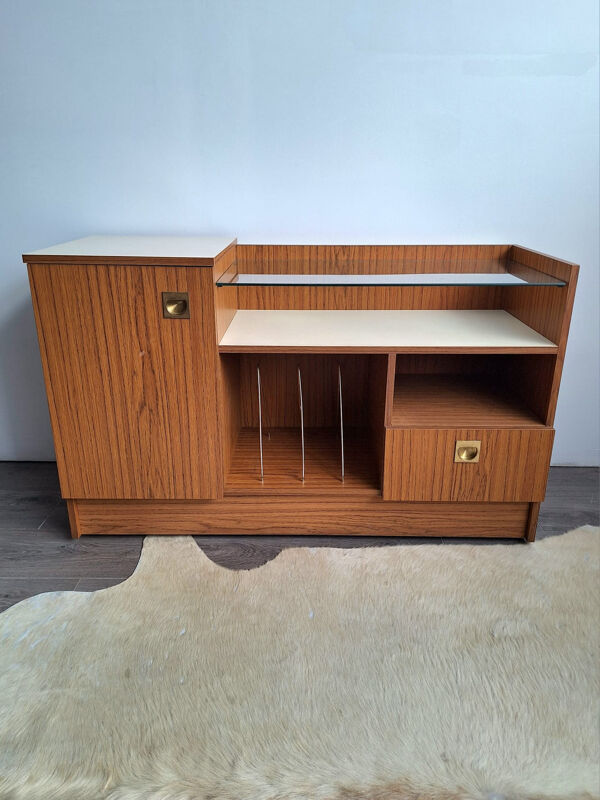 Meuble platine vinyles vintage, enfilade hi-fi radio design