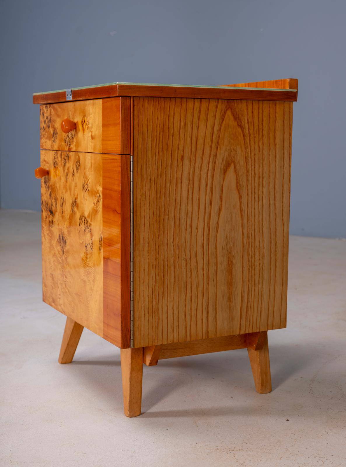 Pair of vintage Czechoslovak bedside cabinets with burl veneer, mid-century modern, 45 × 34 × 45 cm