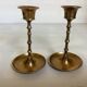 Paire de petits bougeoirs en laiton