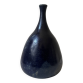 Vase solifore en céramique vernissée bleu nuit & signée, vers 1950