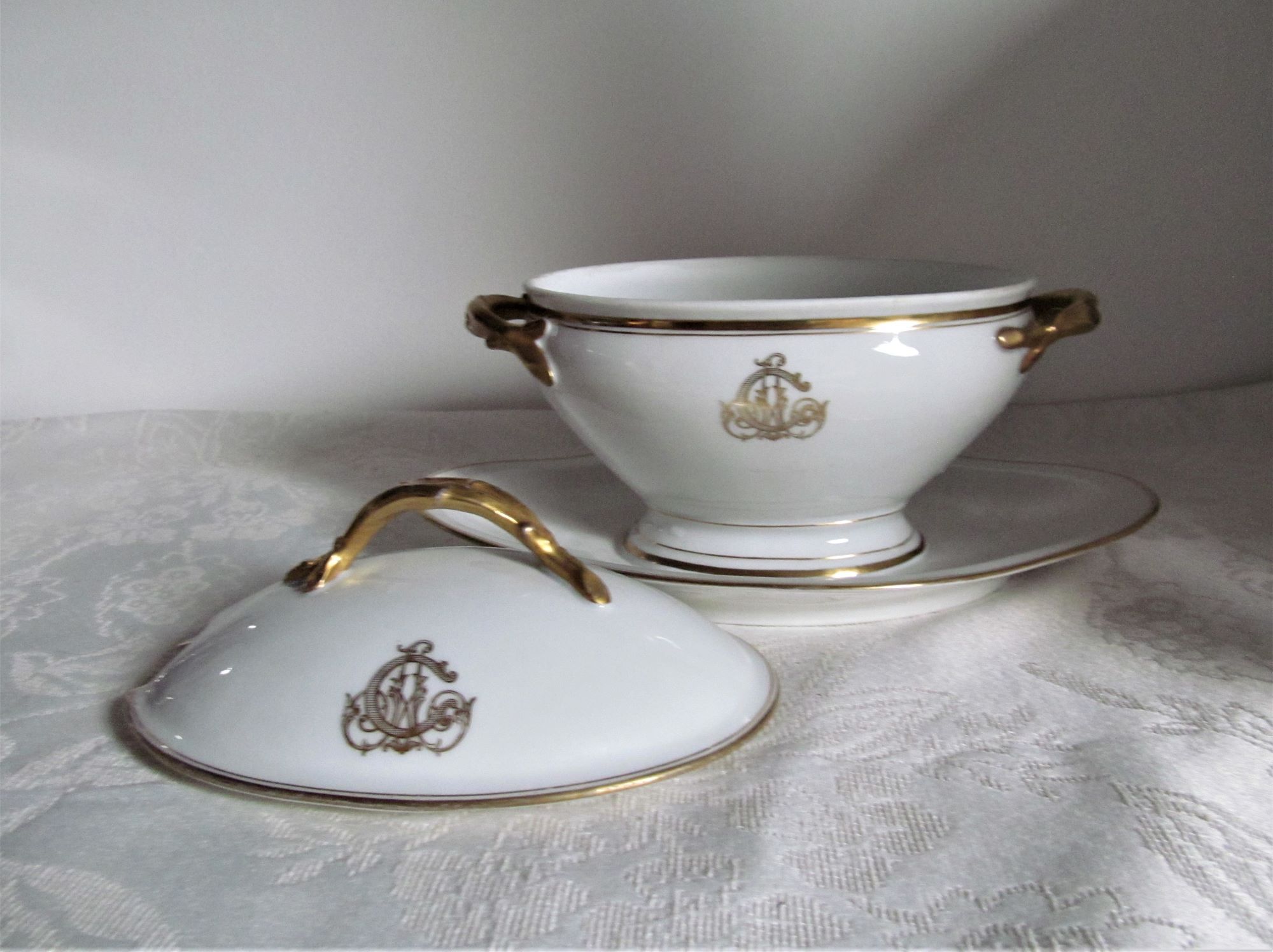 Saucière en porcelaine antique Limoges porelain Latrille Frères, France, C1899-1913