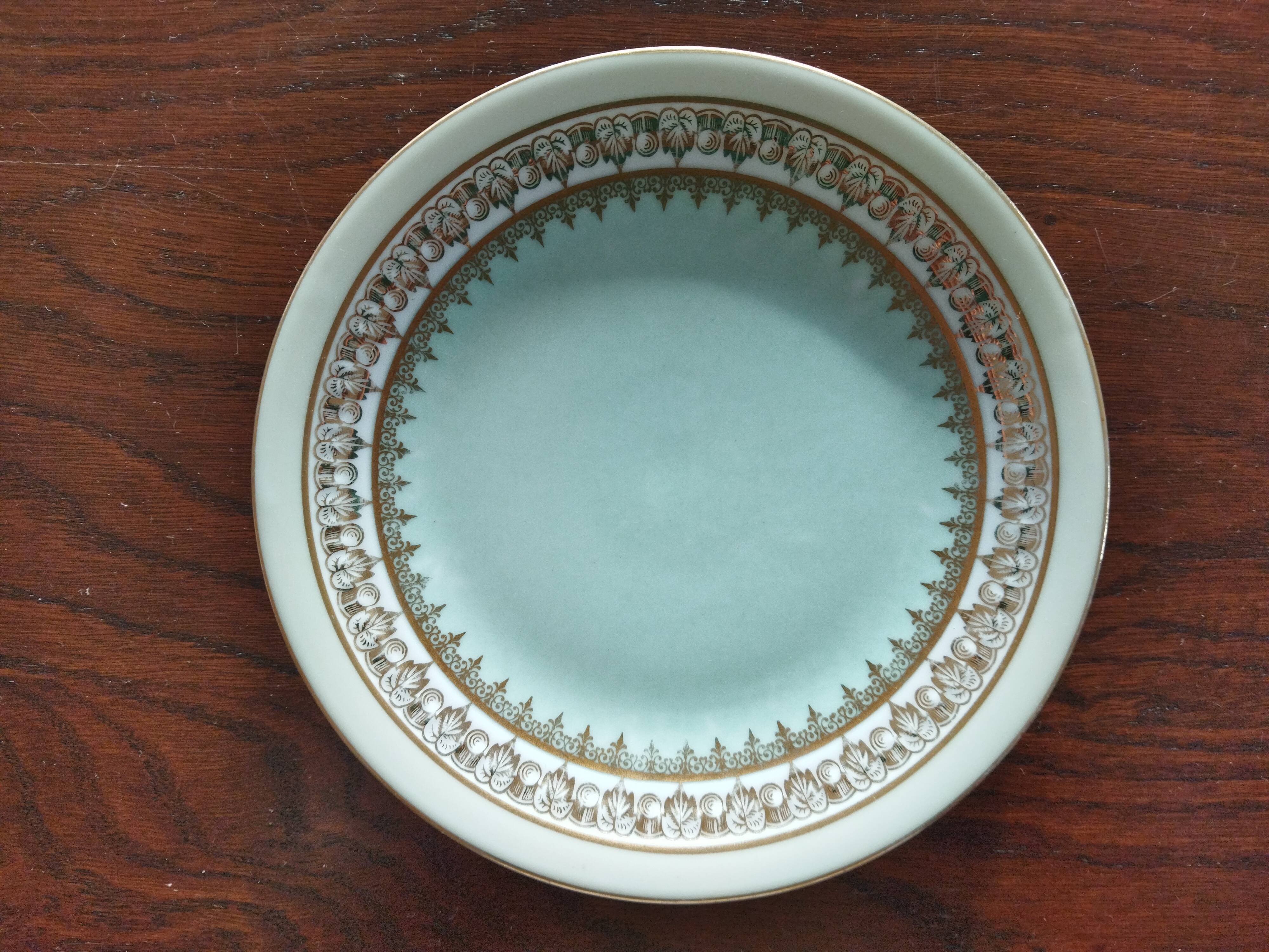 Platter and 11 dessert plates in Chapus Frères Limoges porcelain