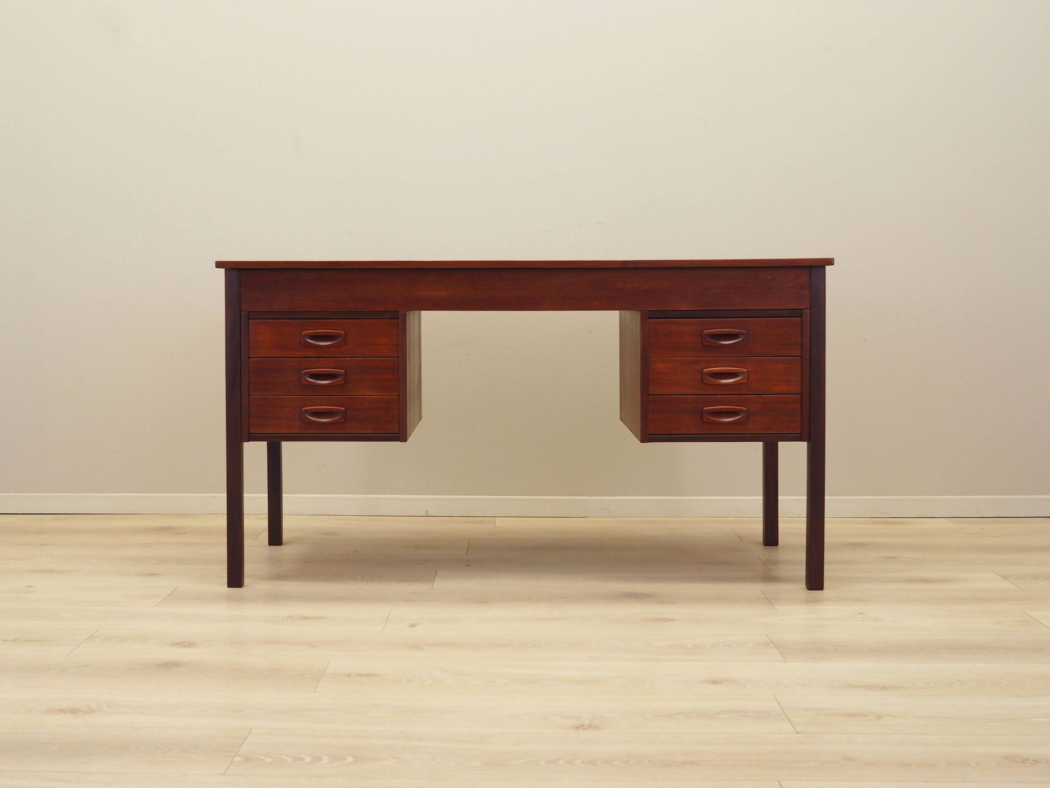Bureau danois en teck, années 1970