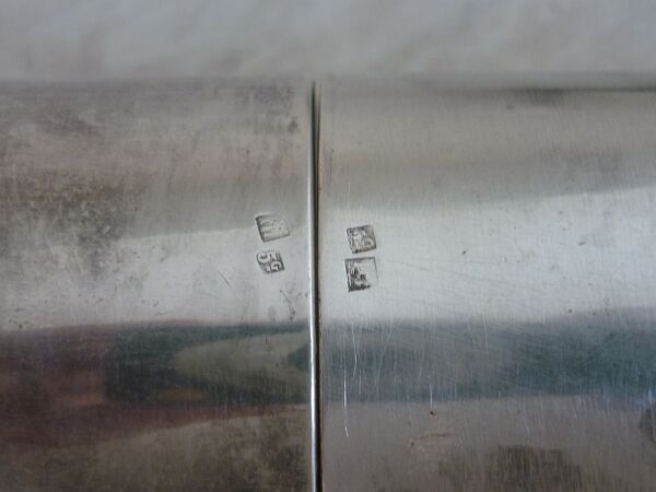 Salière et poivrière Ermetic de Stéphane Prud'homme en métal argenté