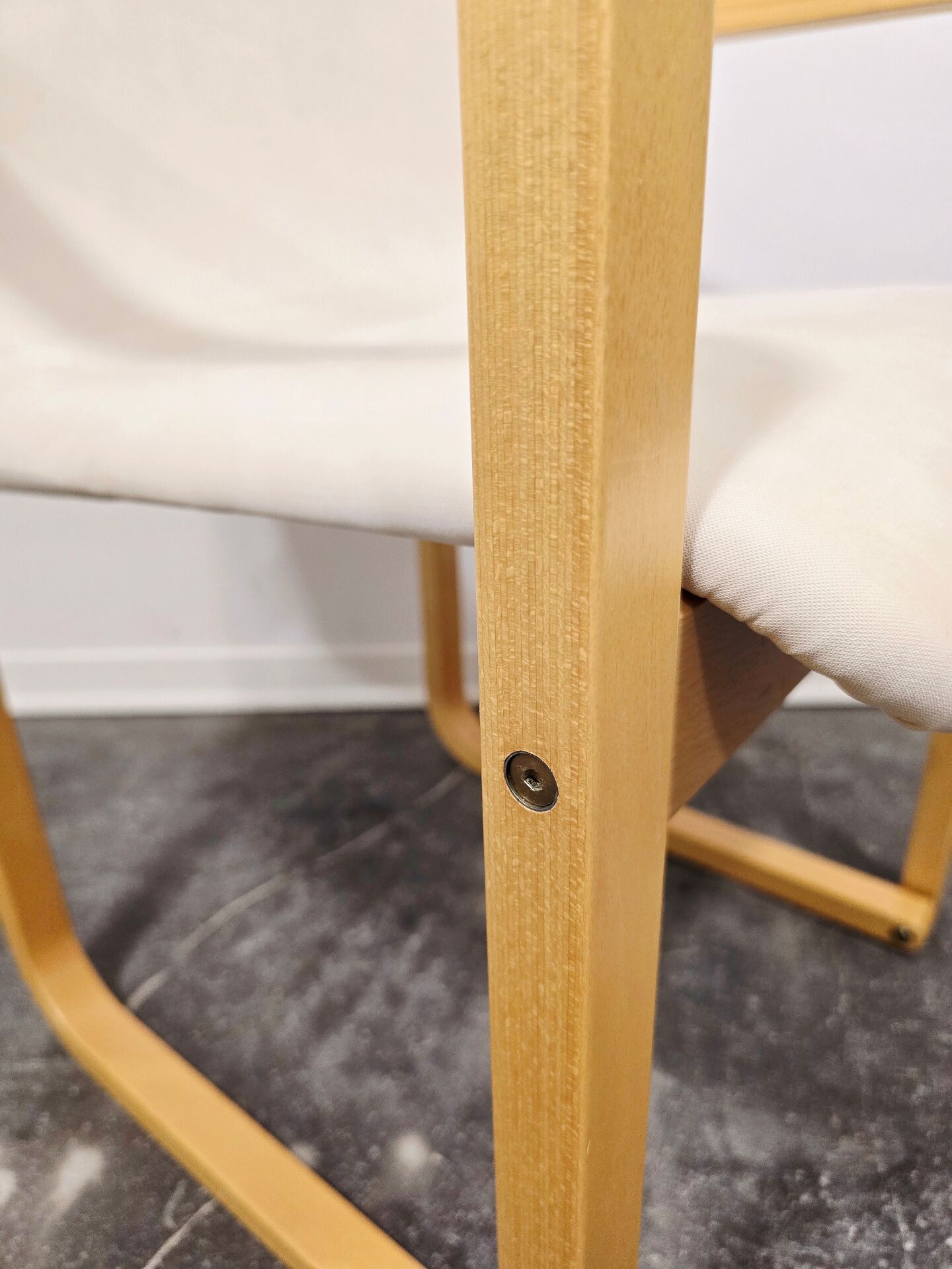 Fauteuil par Branko Uršič en bois cintré