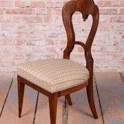 Chaises Biedermeier en noyer, Autriche, années 1830, ensemble de 8