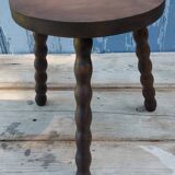 Tripod farm stool