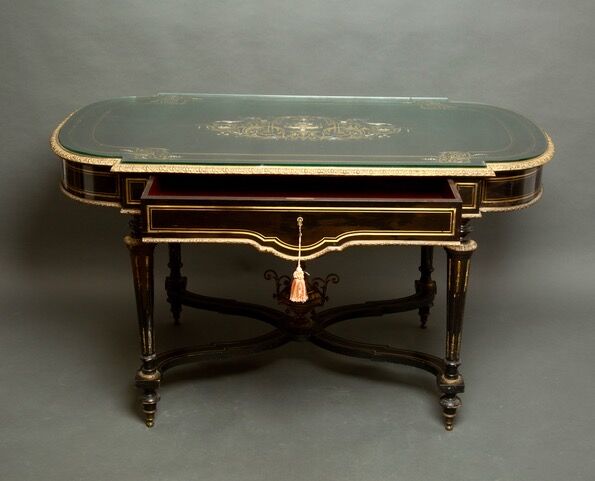 Napoleon III table or desk