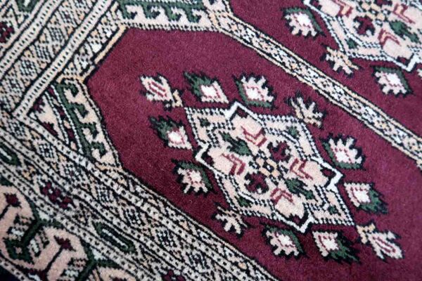 Vintage carpet uzbek bukhara handmade 55cm x 65cm 1970s