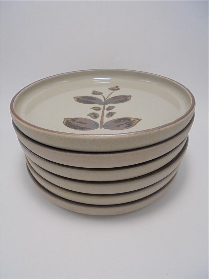 Series of 6 stoneware plates