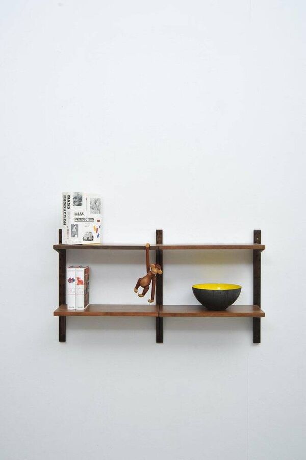 Étagère vintage Royal System en noyer par Poul Cadovius, 1950