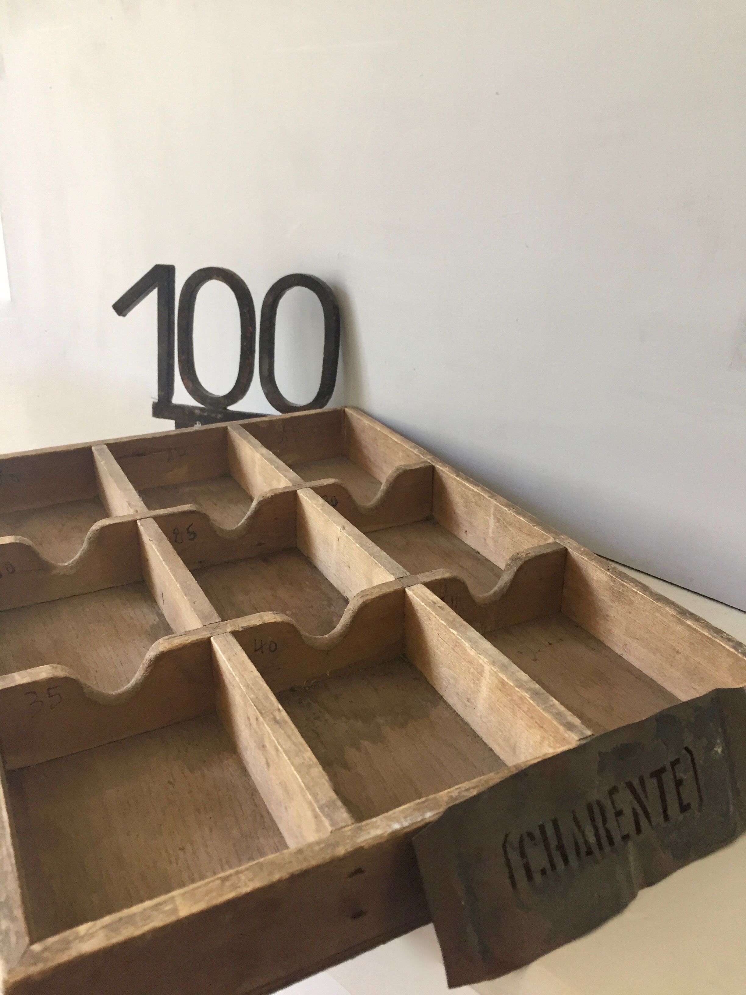 Workshop with 9 compartments locker