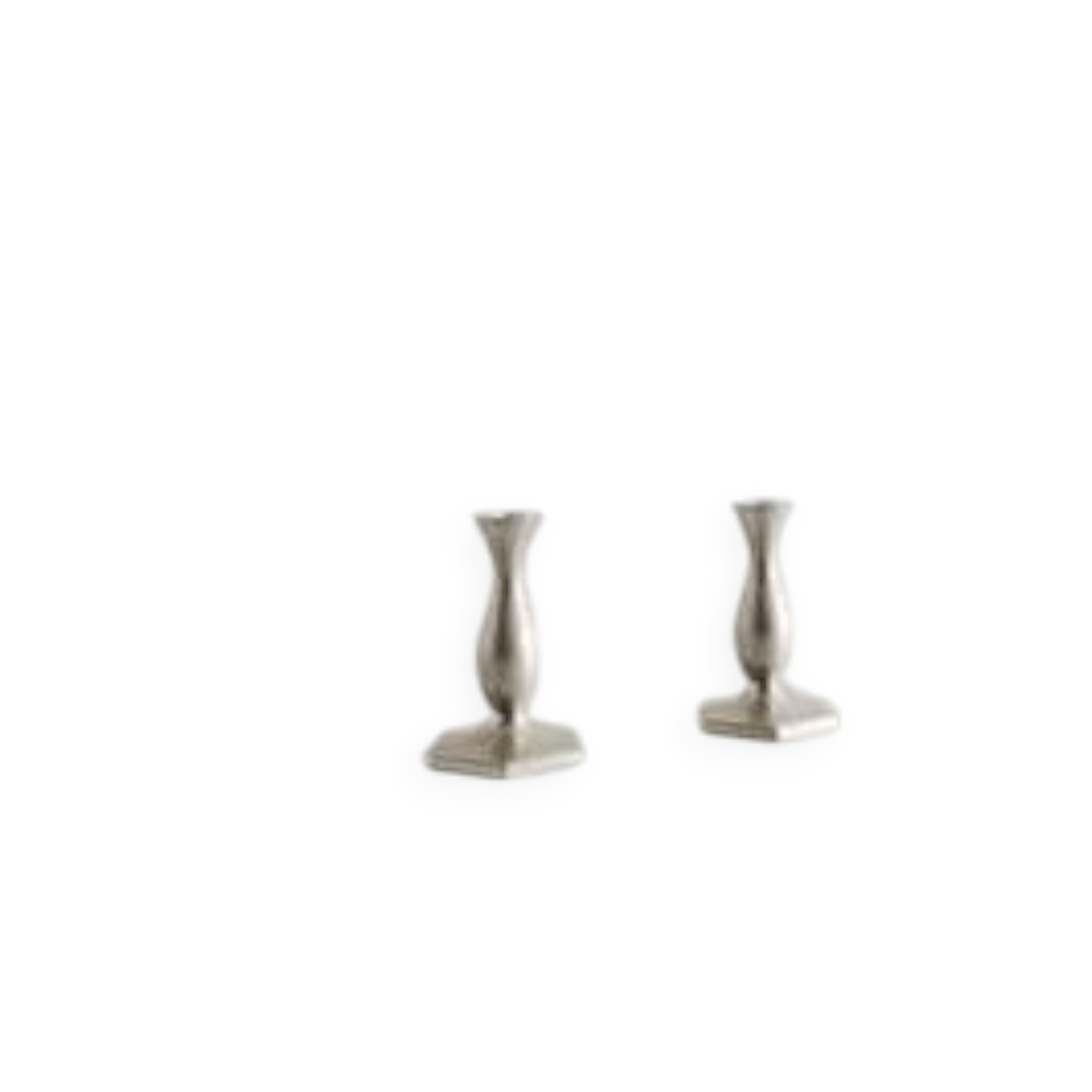 2 bougeoirs danois en étain par Just Andersen, années 1940