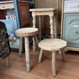 Solid airbrushed tripod stool