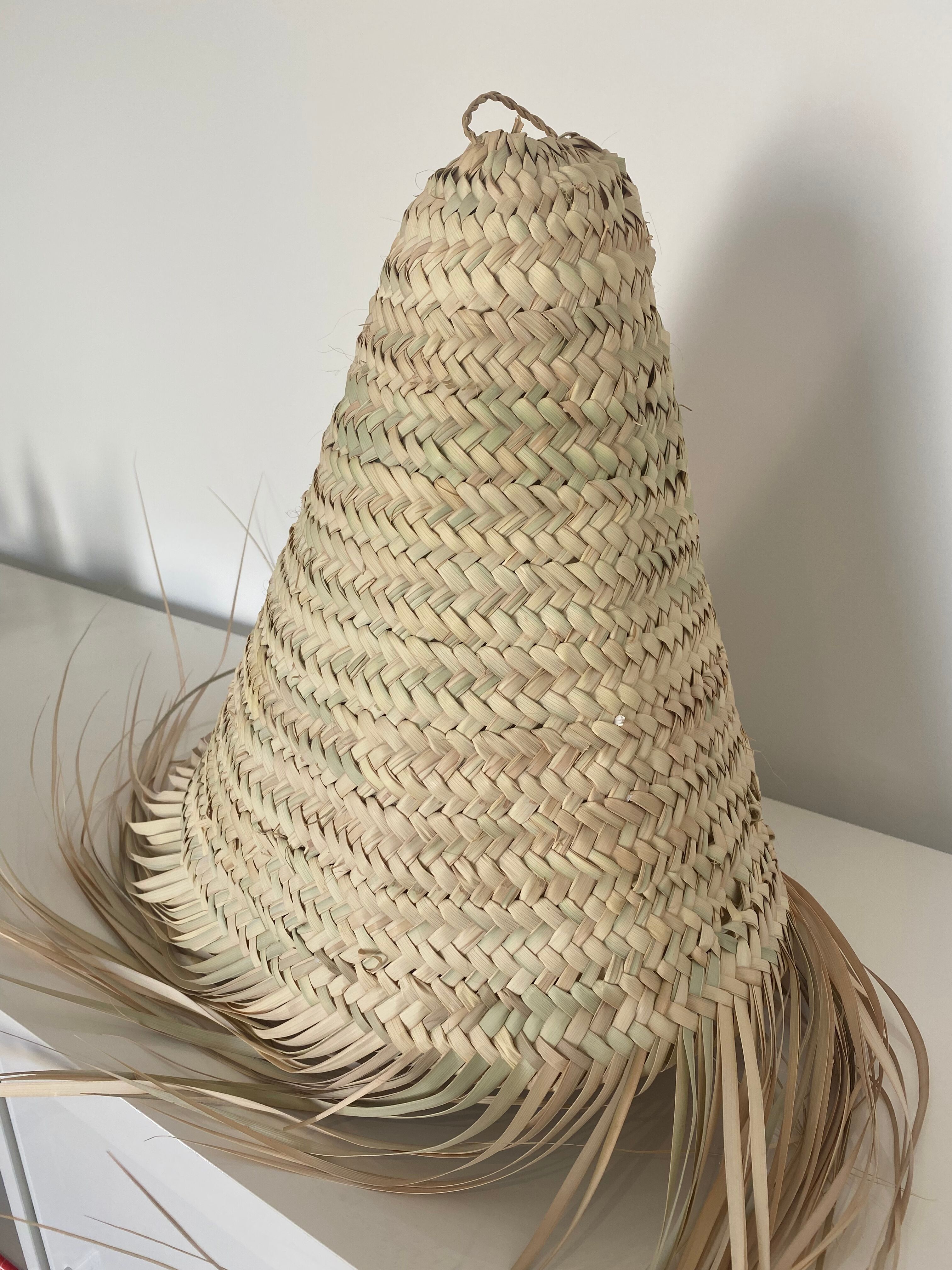 Hand-braided suspension