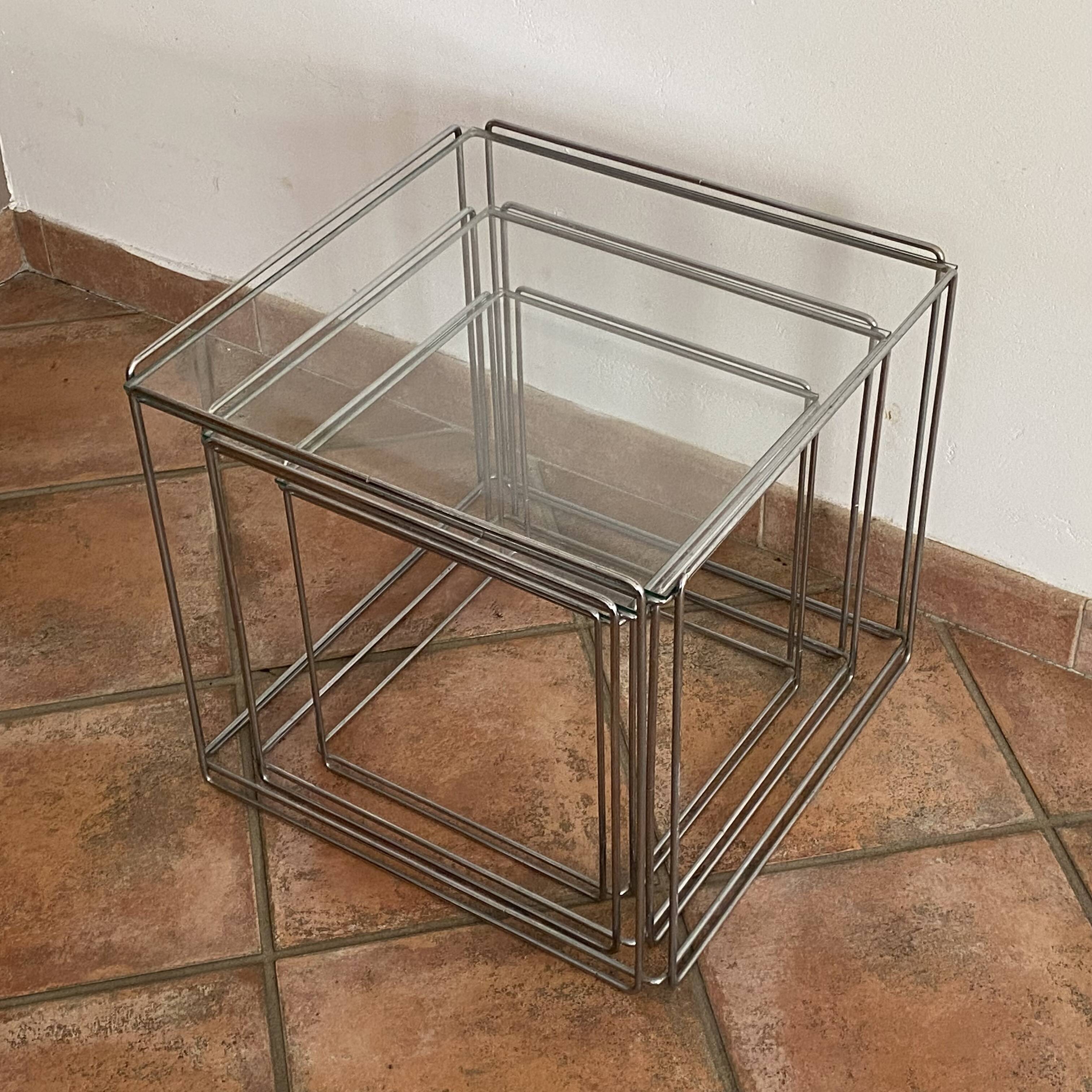 Set of 3 ISOCELE nesting tables. Max SAUZE. 1970.