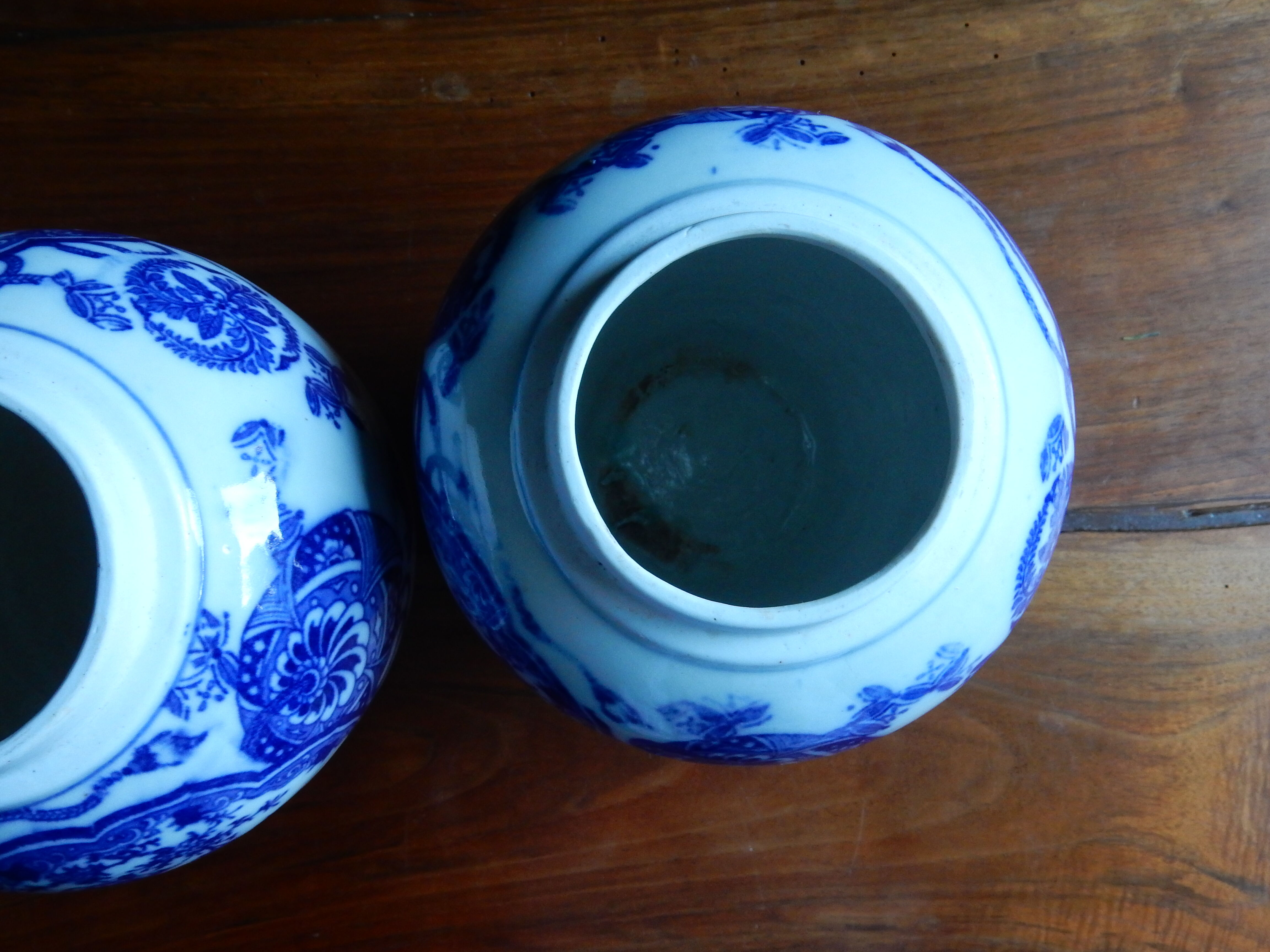 Pair of blue and white chinese vases