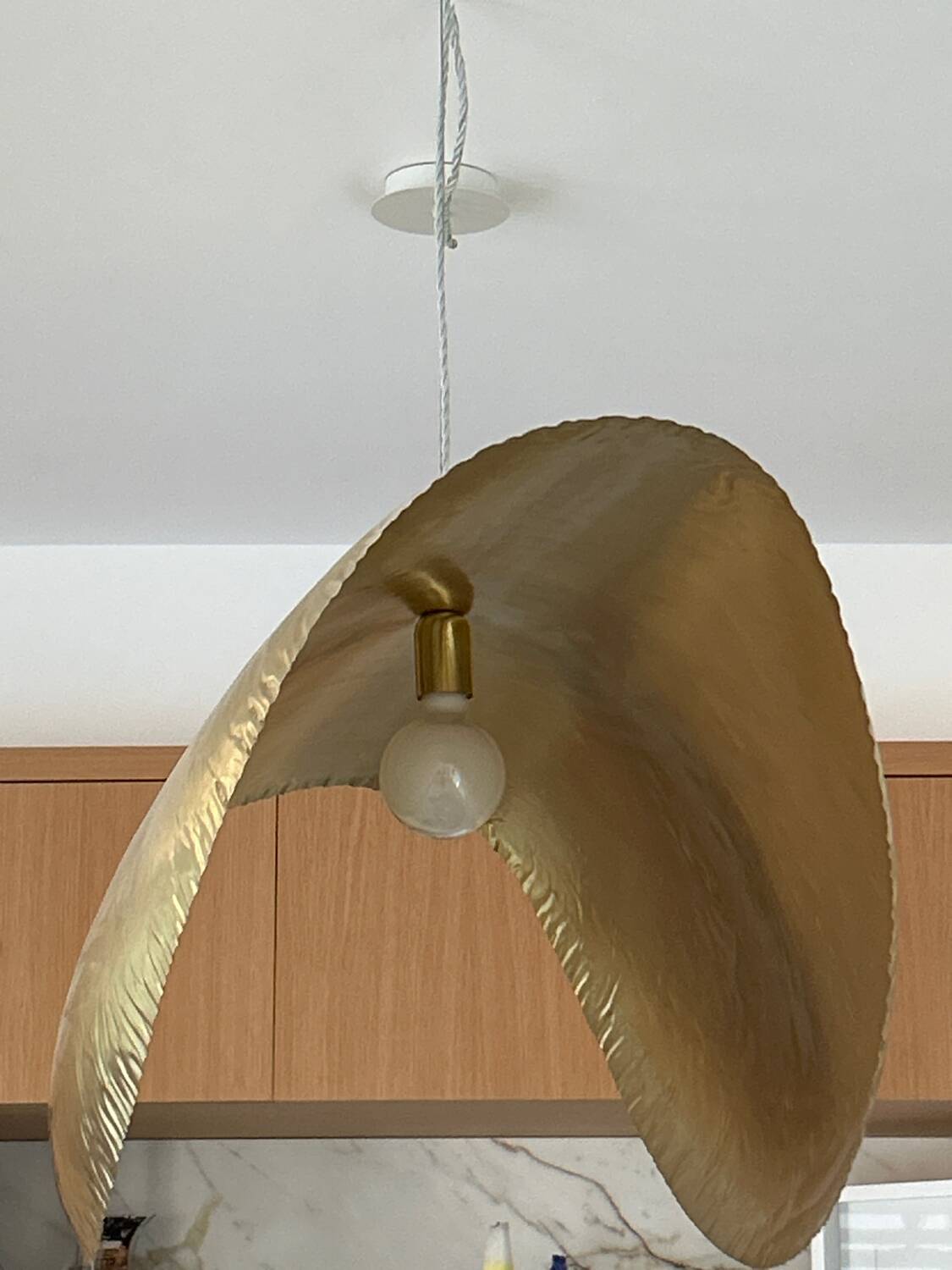 Suspensions design Gervasoni – Modèles Brass 95 & 96 en laiton doré