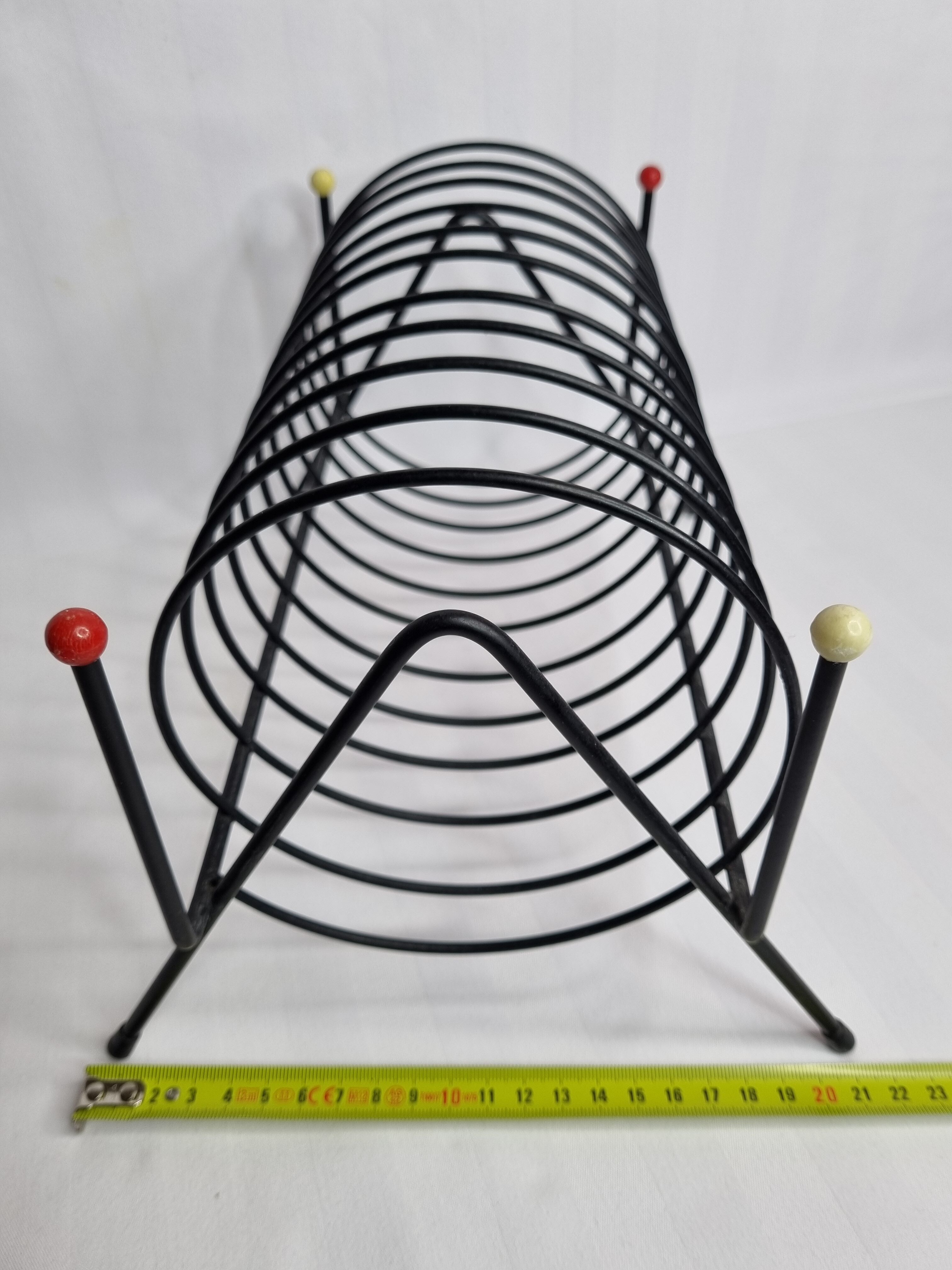 Magazine holder, vinyl holder "spring" in vintage metal, 30 cm