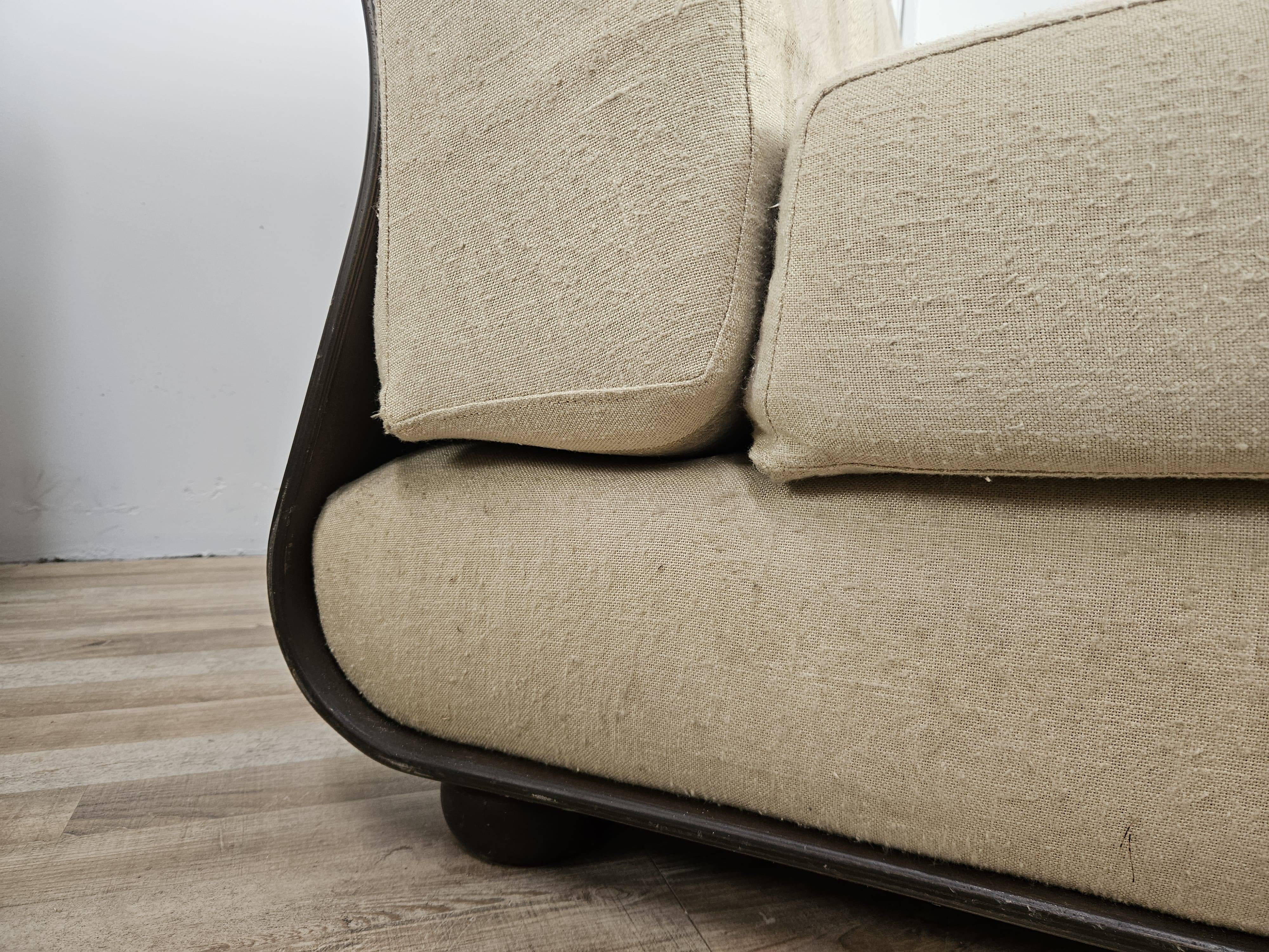 Fauteuils italiens du milieu du siècle en bois et tissu