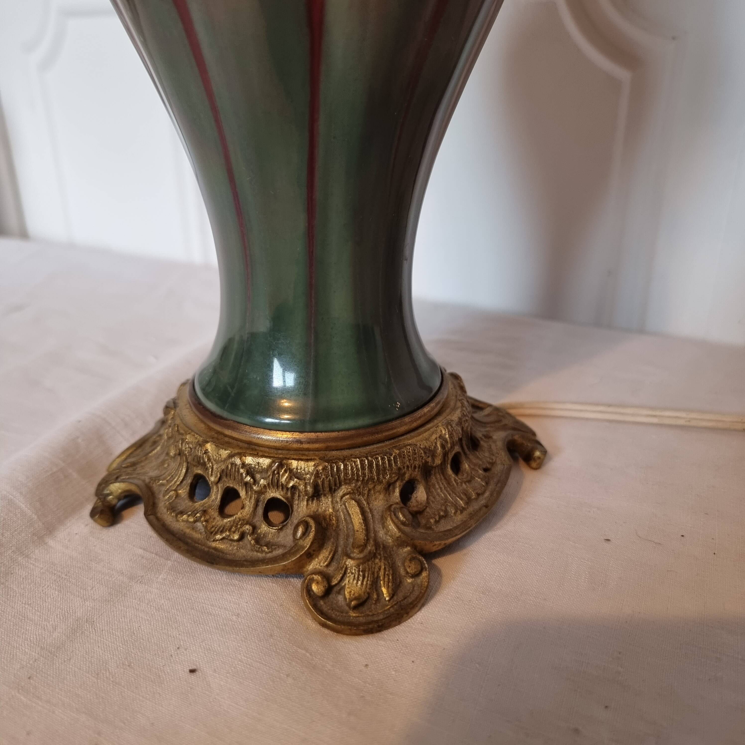 Antique 19th Century Chinese "Oxblood" Lamp Mounted on Bronze - Style