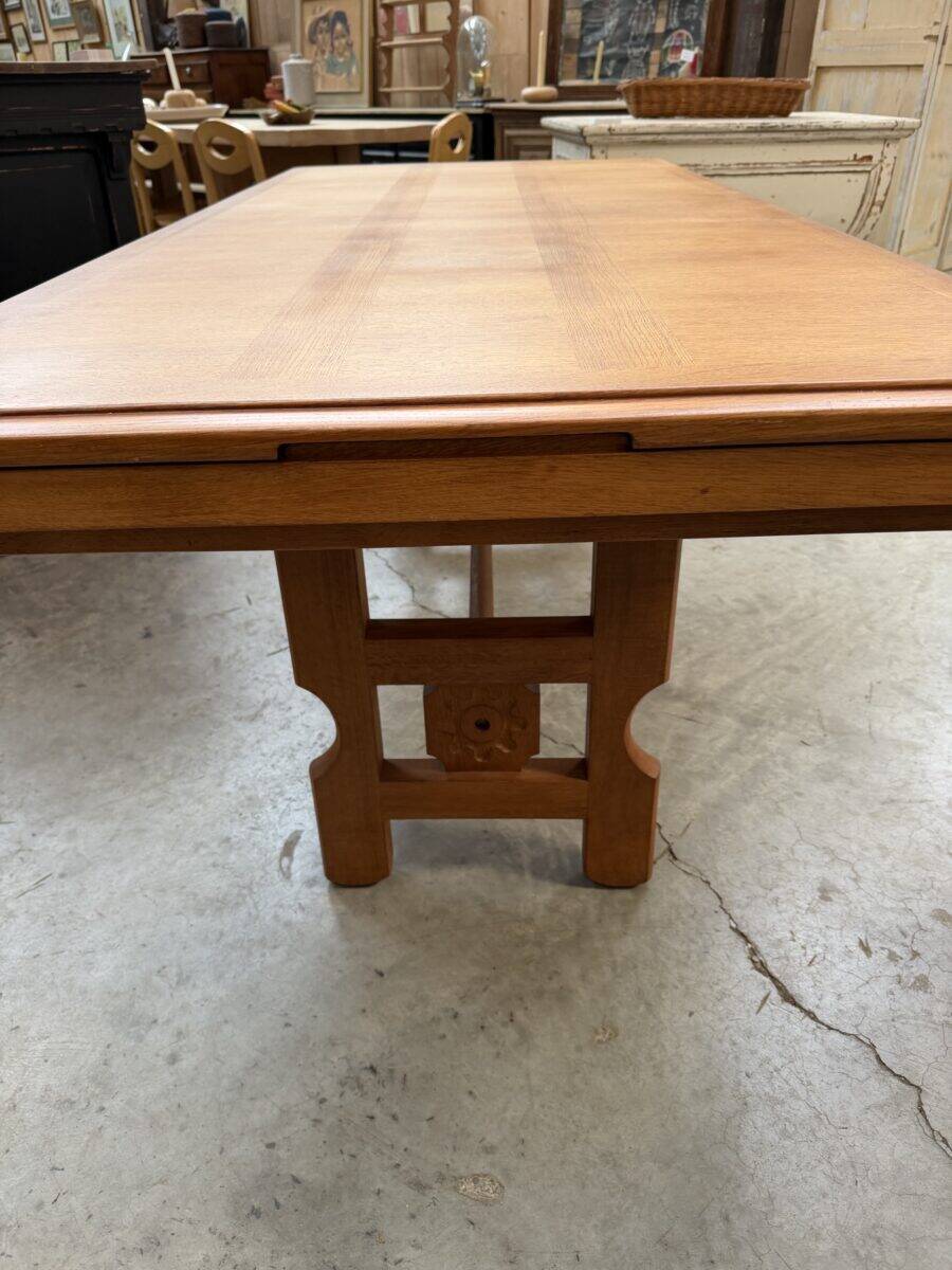 Table à rallonges Guillerme et Chambron pour « Votre maison »