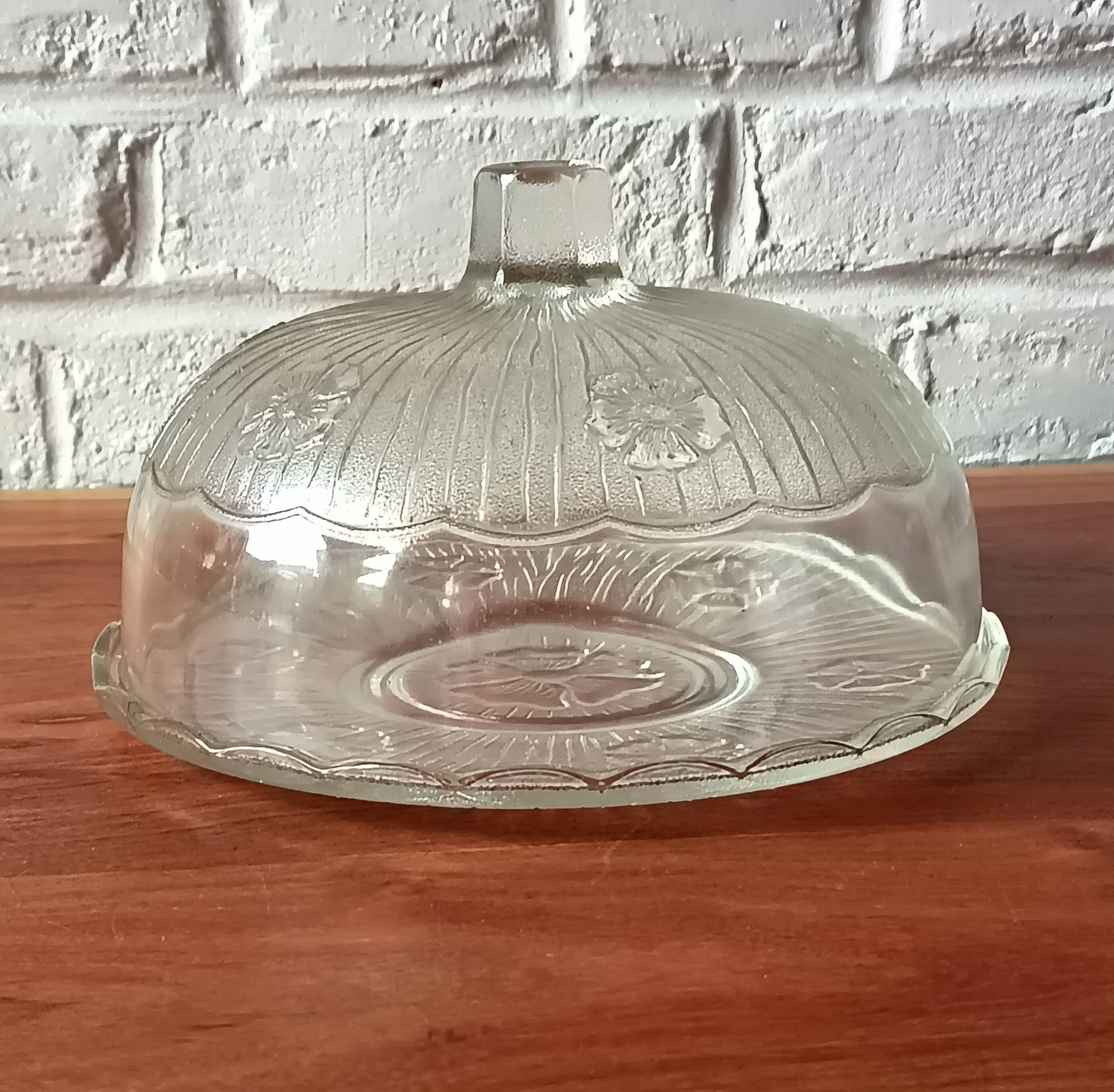Cloche à fromage et son plateau, plat en verre transparent avec cloche,1960
