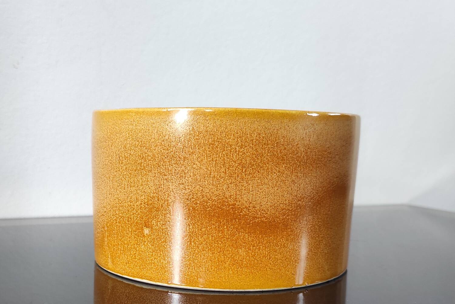 Vintage 1970s cache-pot in glazed ceramic
