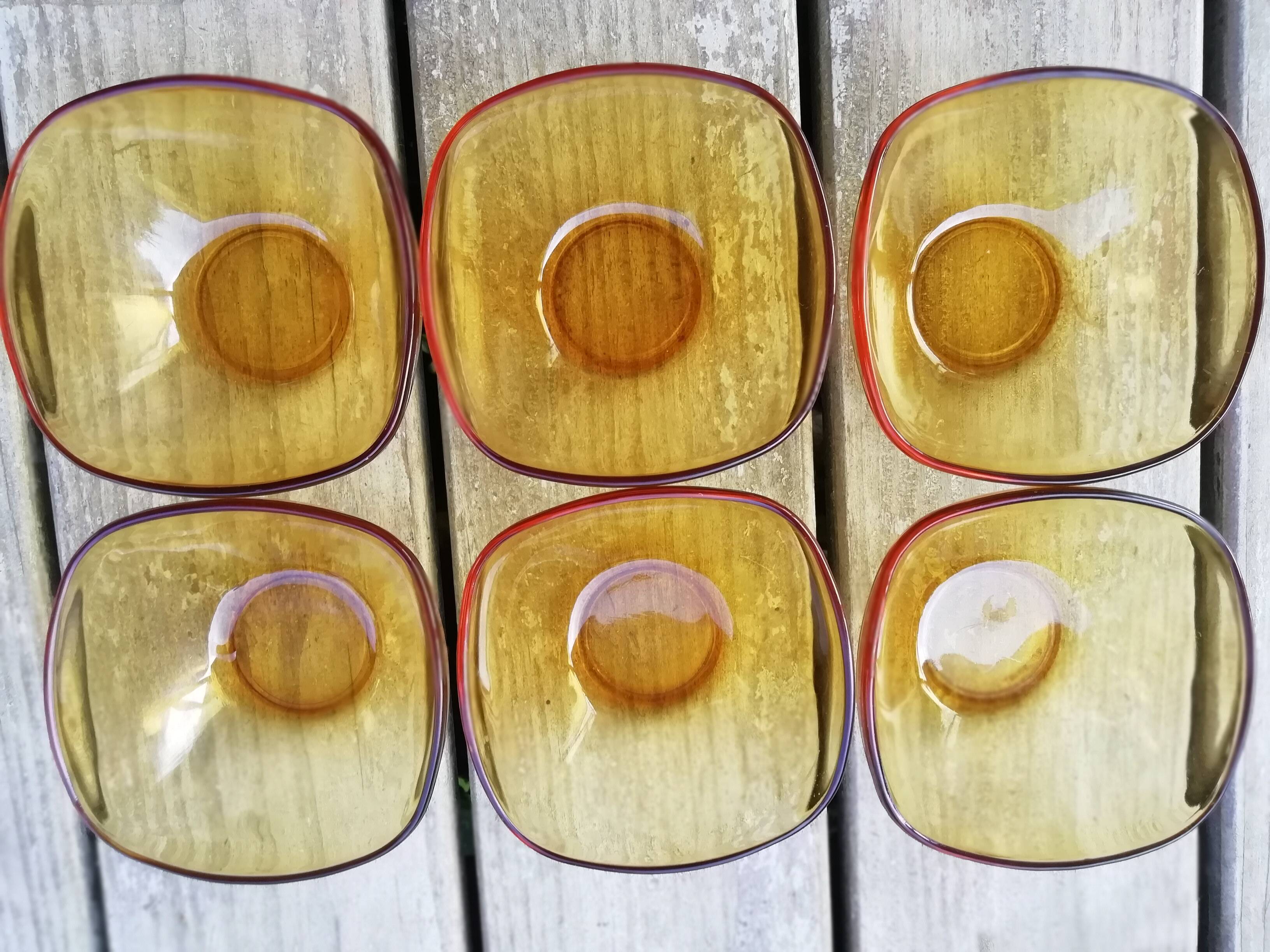 Coupelles en verre ambré