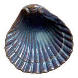 Empty shell pocket