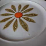 Set of 6 vintage flat plates with hand-painted flower pattern