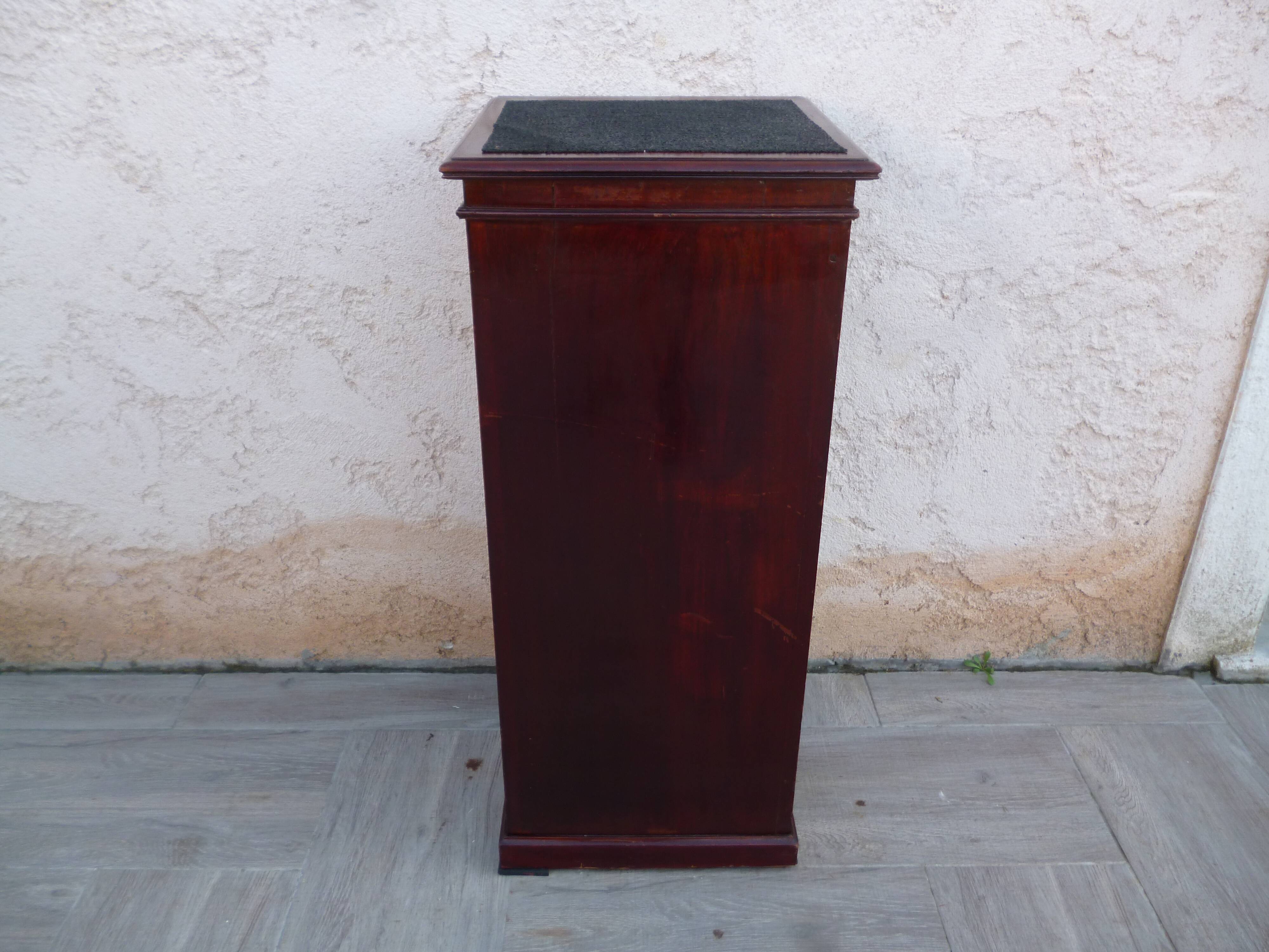 Watchmaker's trade furniture jeweler with antique mahogany secret