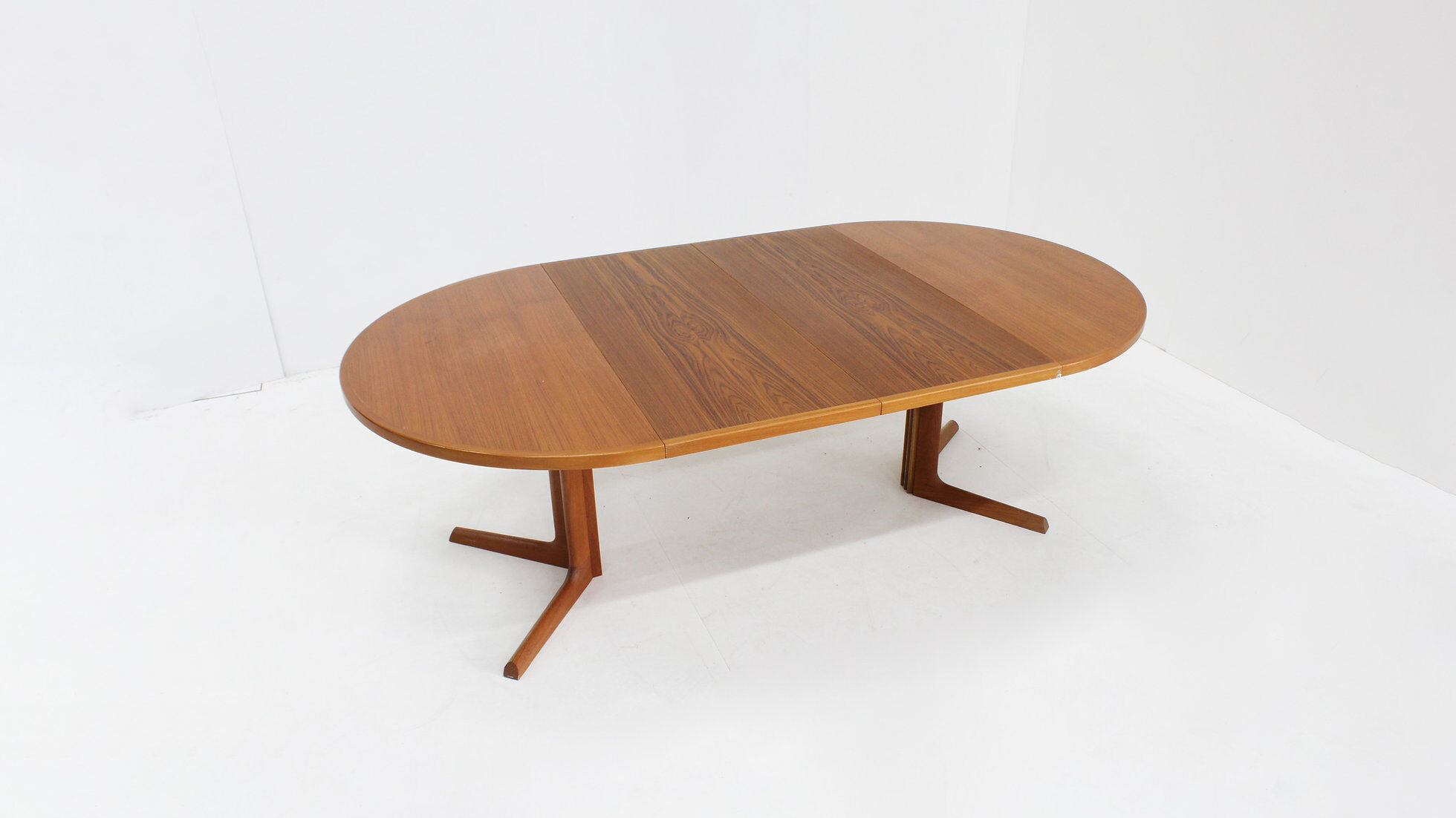 Vintage Danish round extendable dining table Gudme 1960s